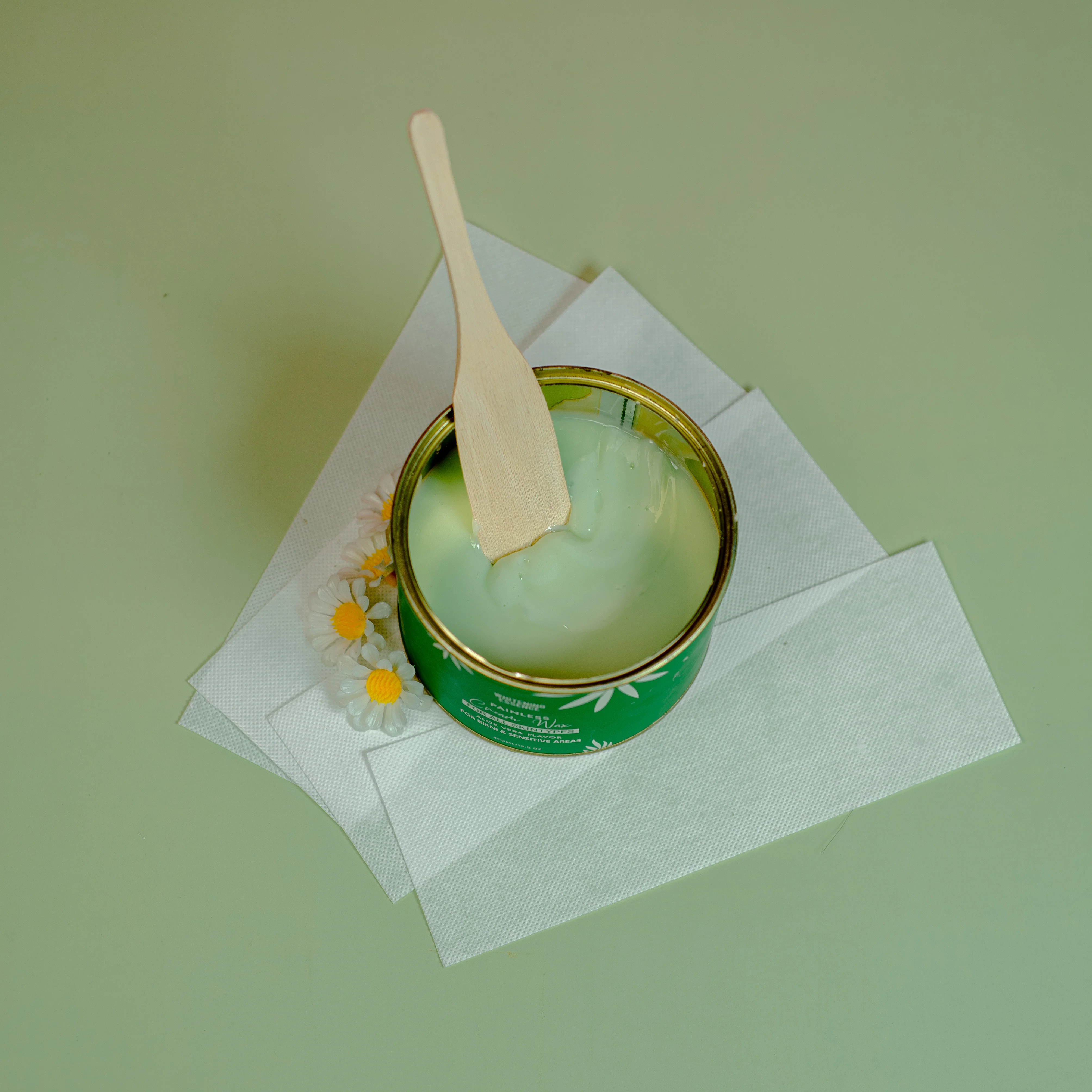 Painless Cream Wax Aloe Vera Flavor ( 1 Wood Spatula + 1 Strip Pack ) - Image 3